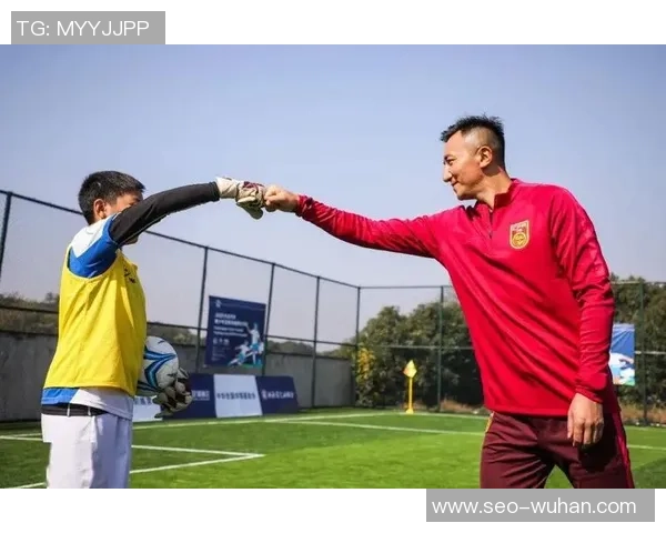 乔蓝足球引领新风潮助力青少年成长与健康发展